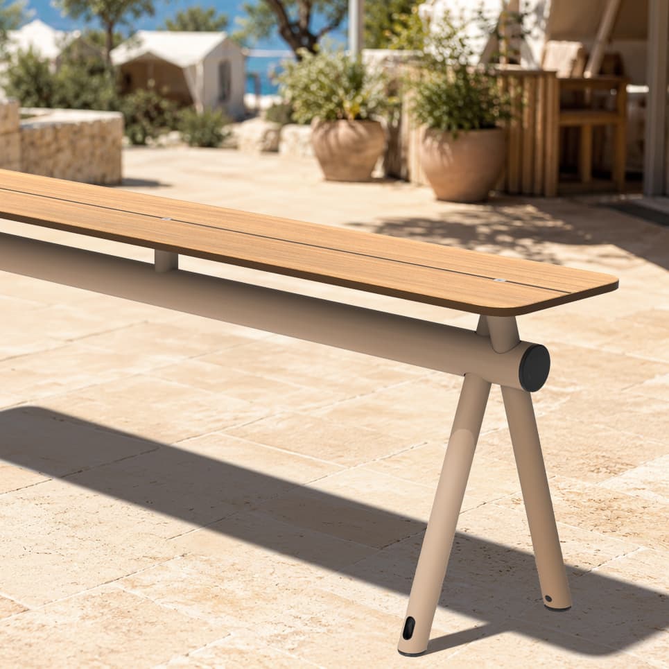 Banc pour l'extérieur en stratifié compact, décors bois